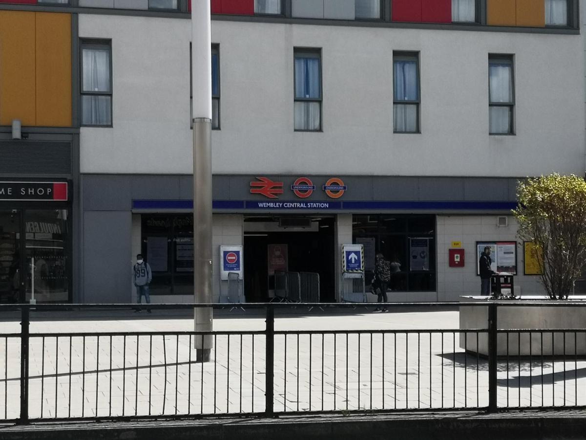 Carnation Flat A In Wembley Leilighet London Eksteriør bilde