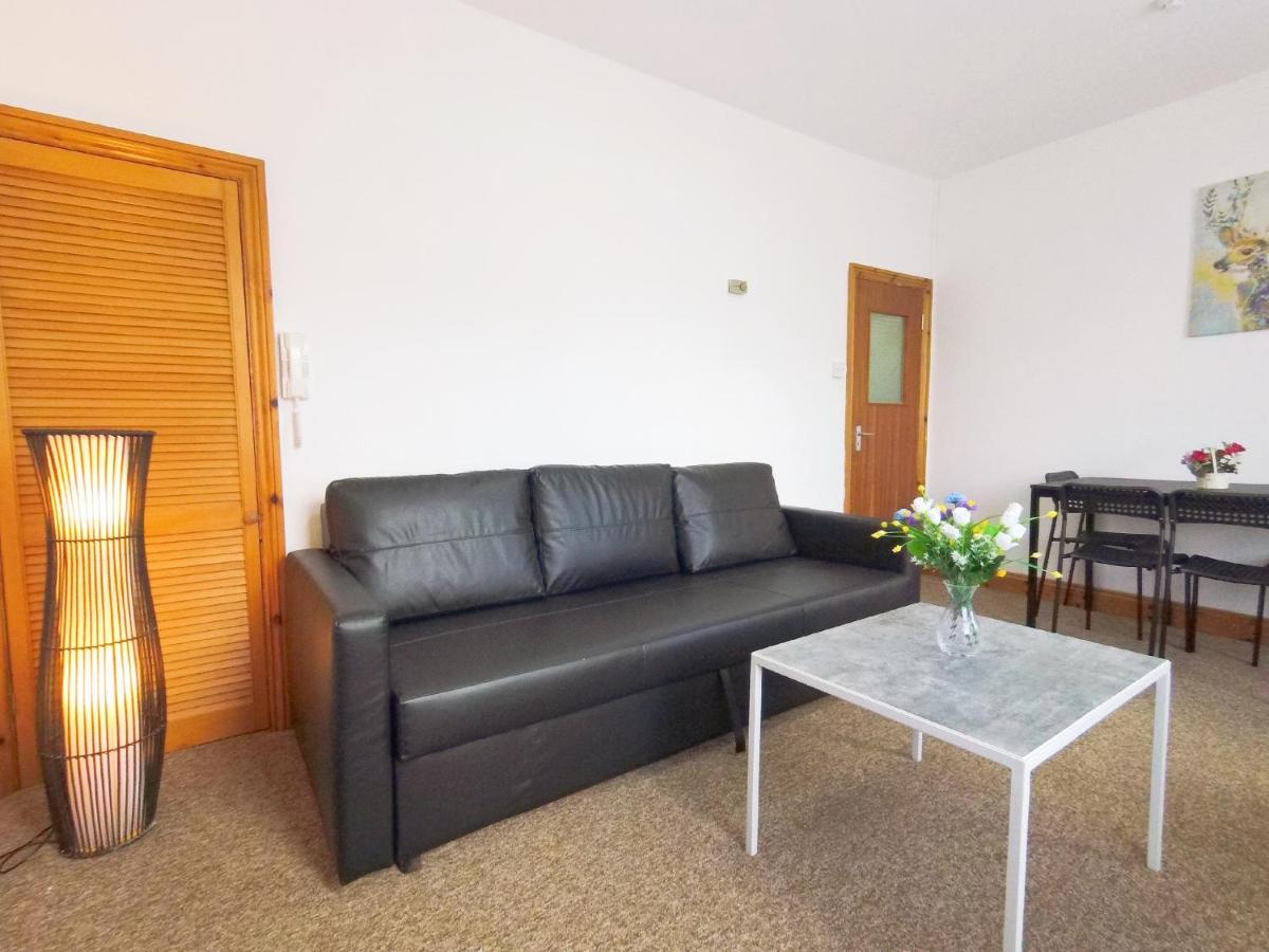 Carnation Flat A In Wembley Leilighet London Eksteriør bilde
